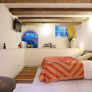 Casita Sumita Bed & Breakfast Amsterdam