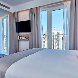 Hotel Express - Hall By Ihg 3*
