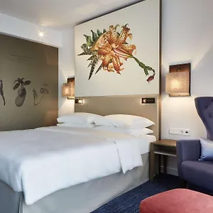 Hyatt Regency Otel 5*