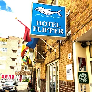 Otel Flipper 2*