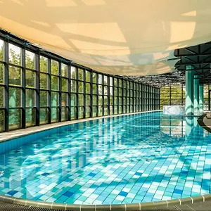 Corendon Amsterdam Schiphol Airport, A Tribute Portfolio Hotel Badhoevedorp