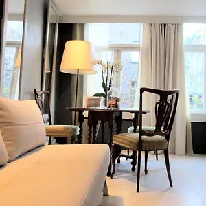 Miss Jordaan For Quiet Travellers * Amsterdam