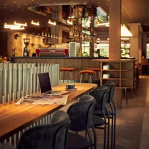 Met Hotel 4*