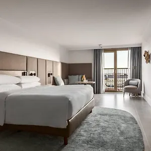 Marriott Hotel 5*