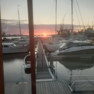 Sailboat Yate Velero Central *