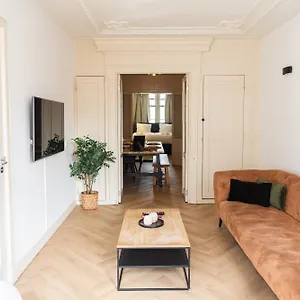 Historic Canal House Apartment Amsterdam