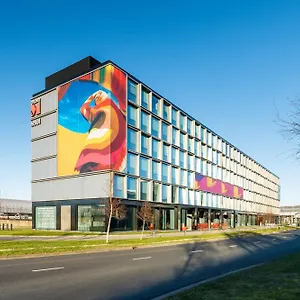 Citizenm Schiphol Airport 4*