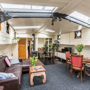 Houseboat Reussi Bed & Breakfast Amsterdam