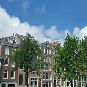 Suites Aan De Singel 3*